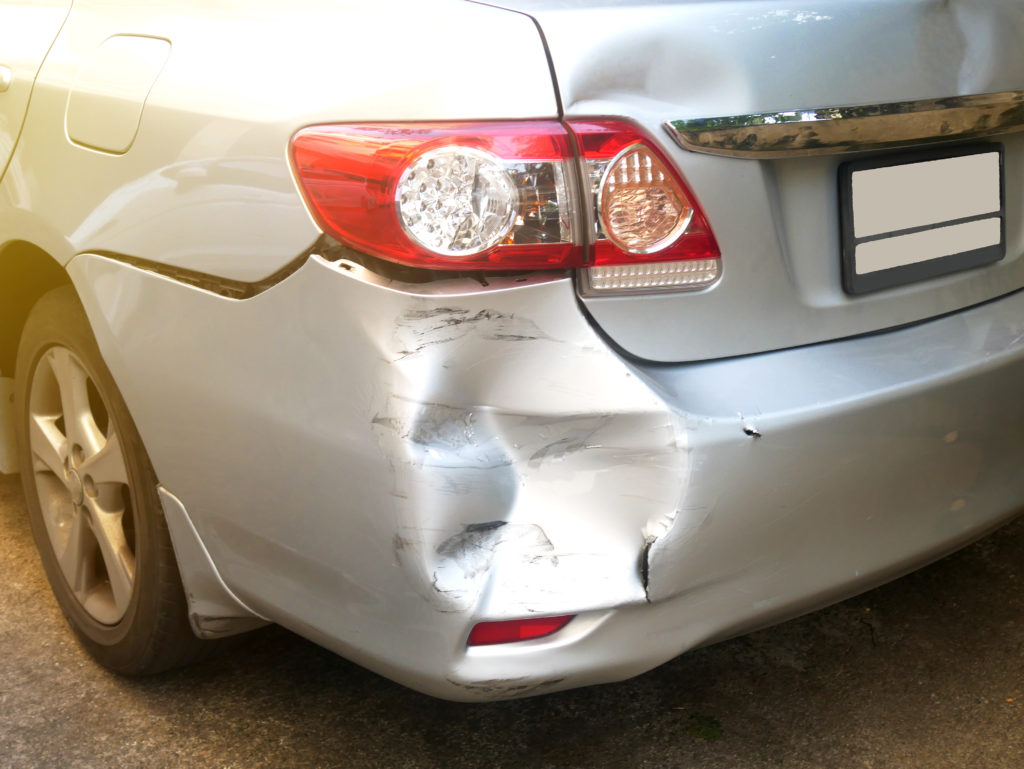 Should You Pay Out of Pocket or File A Claim After Your Accident? Discount Drivers